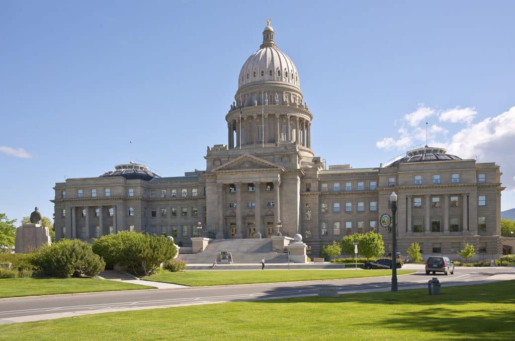 Merritt World Vacations Shares Affordable U.S. Vacation Destinations (1)